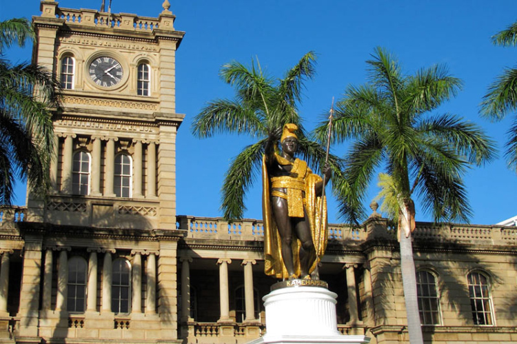 Photo opportunity of the King Kamehameha Statue